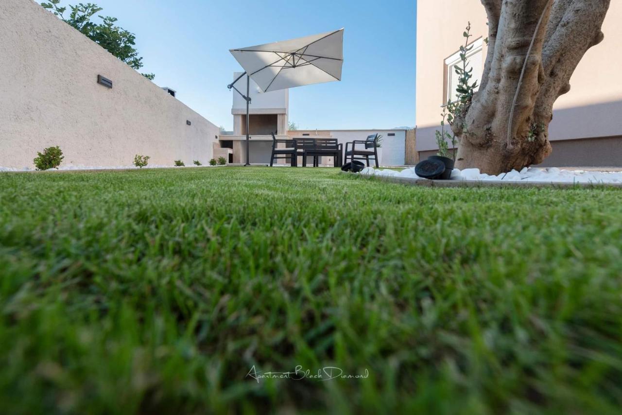 Apartment Black Diamond Ražanac 외부 사진